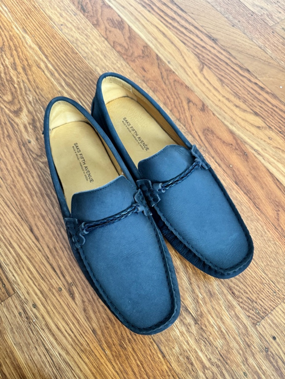 Saks Fifth Avenue Men's Navy Grey Suede Moccasin Loafers in Size 9